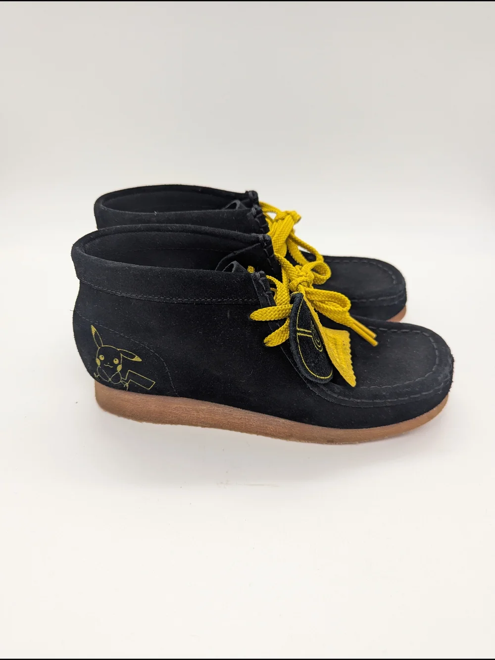 Clarks Original Pokemon Pikachu Suede Black Boot Shoe Big Kids 1G 1 Wide